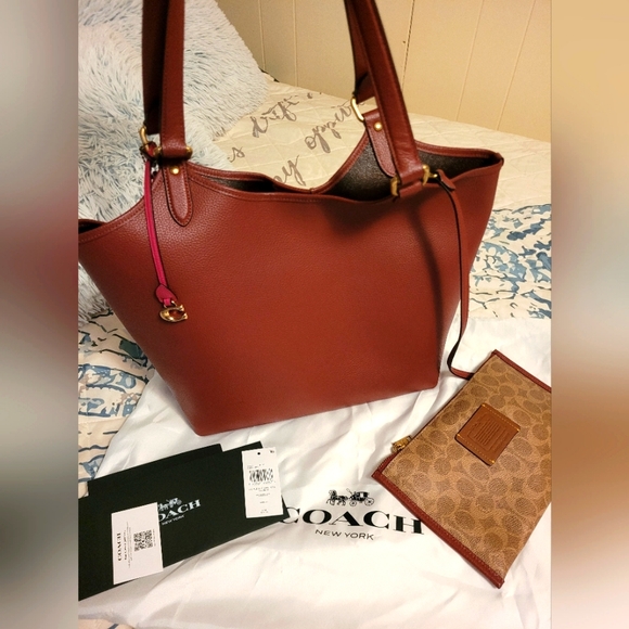 Coach Handbags - Coach Day Tote with Cosmetic Bag